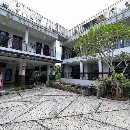 Green Hill Inn Jimbaran Esterno foto