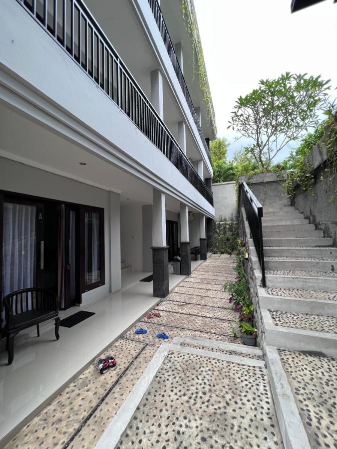 Green Hill Inn Jimbaran Esterno foto